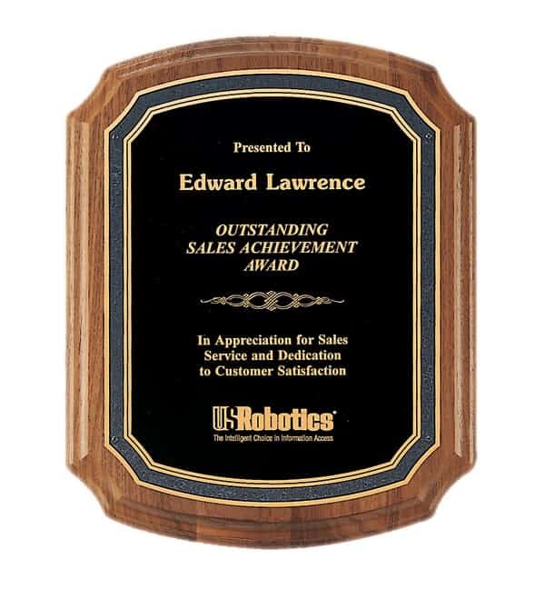 P3160-63 - P3160-63 | Walnut Plaque with Black Florentine Border