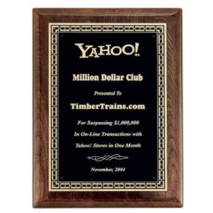 P3965-67 - P3965-67 | Walnut Stained Plaque with Link Design Border